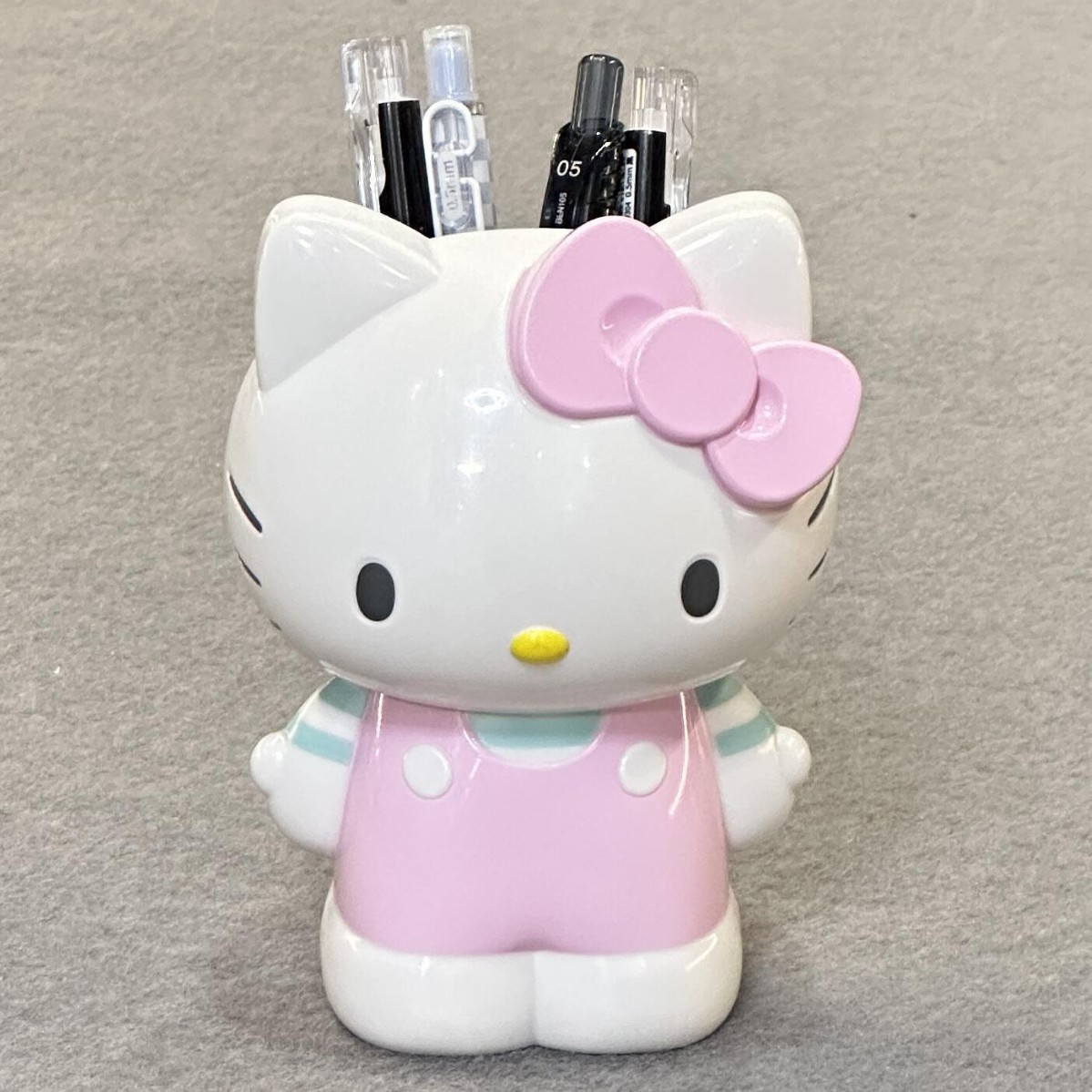 New Cartoon Sanrio Hello Kitty - Stationery Warehouse のレビューと価格